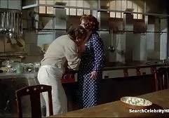 Seksi Rus sarışın kız büyük sisman seks bir yapay penis zevk