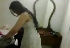 Giyim ve çorap çok şişman kadın pornosu kaldırmak ve........!!!!!