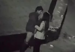 Kendisi şişman ve yaşlı kadın pornosu gibi dokunarak direnmek zor, daha