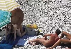Üstsüz genç amatör yüz şişko bayanların pornosu
