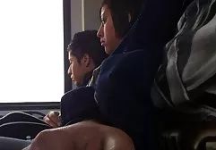 Muhteşem kız pembe kedi ile oynuyor şişko kadın sikmek